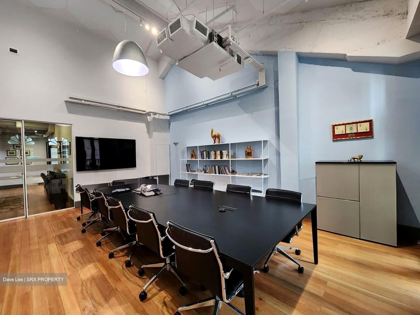 Capital Square (D1), Office #576973301